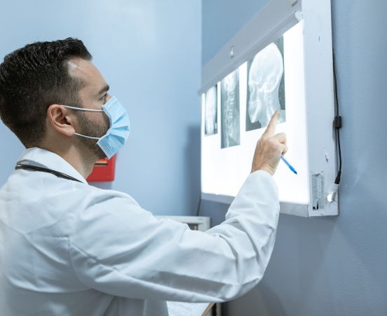 Immagine illustrativa dell'ortopedia per la cura delle patologie muscolo-scheletriche e articolari